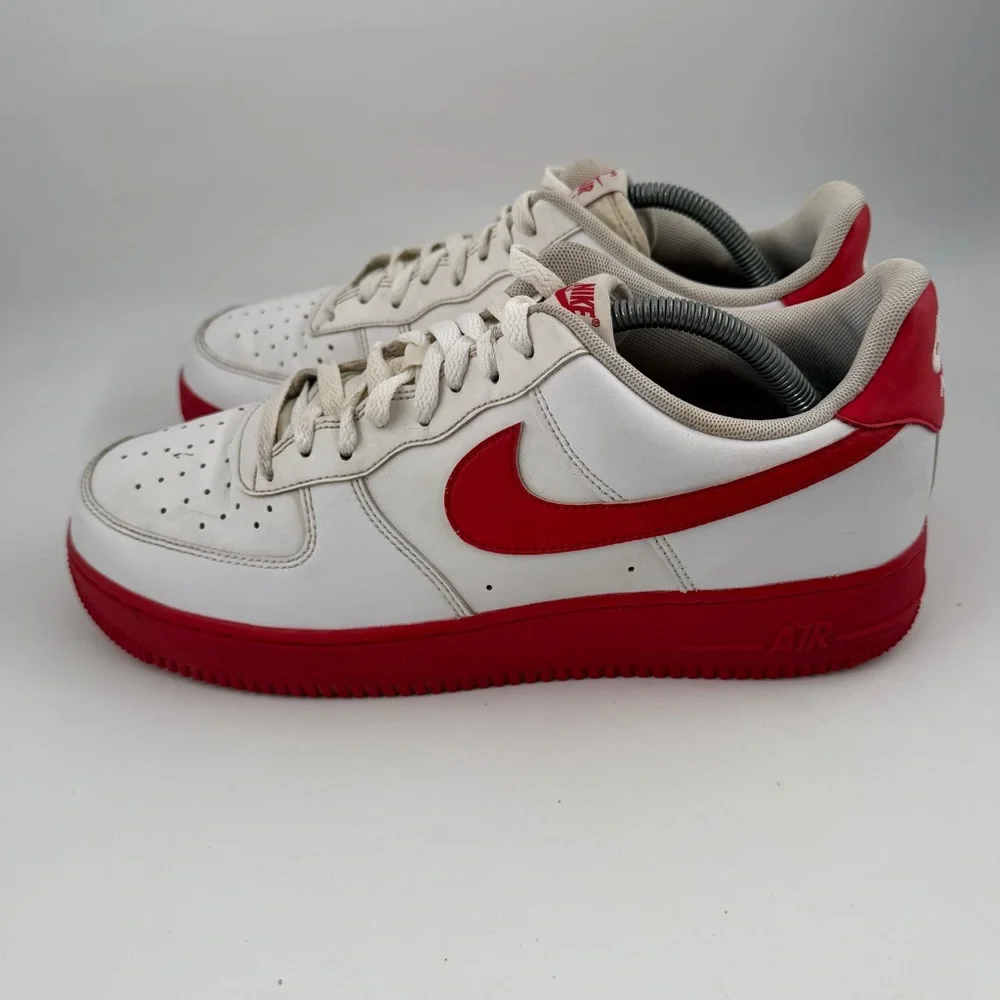 Nike Men’s Air Force 1 ‘07 - SZ 11 - White Red Lace-Up Low Top Shoes Sneakers